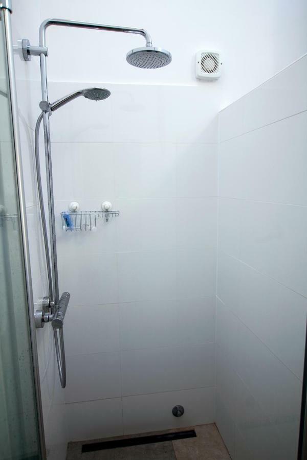 Holiday Home Kuca Na Moru Корнич Экстерьер фото